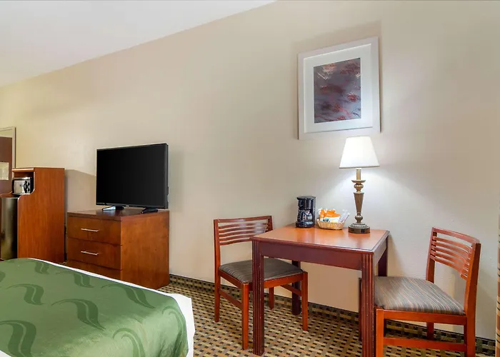 Quality Inn & Suites Decatur - Atlanta East