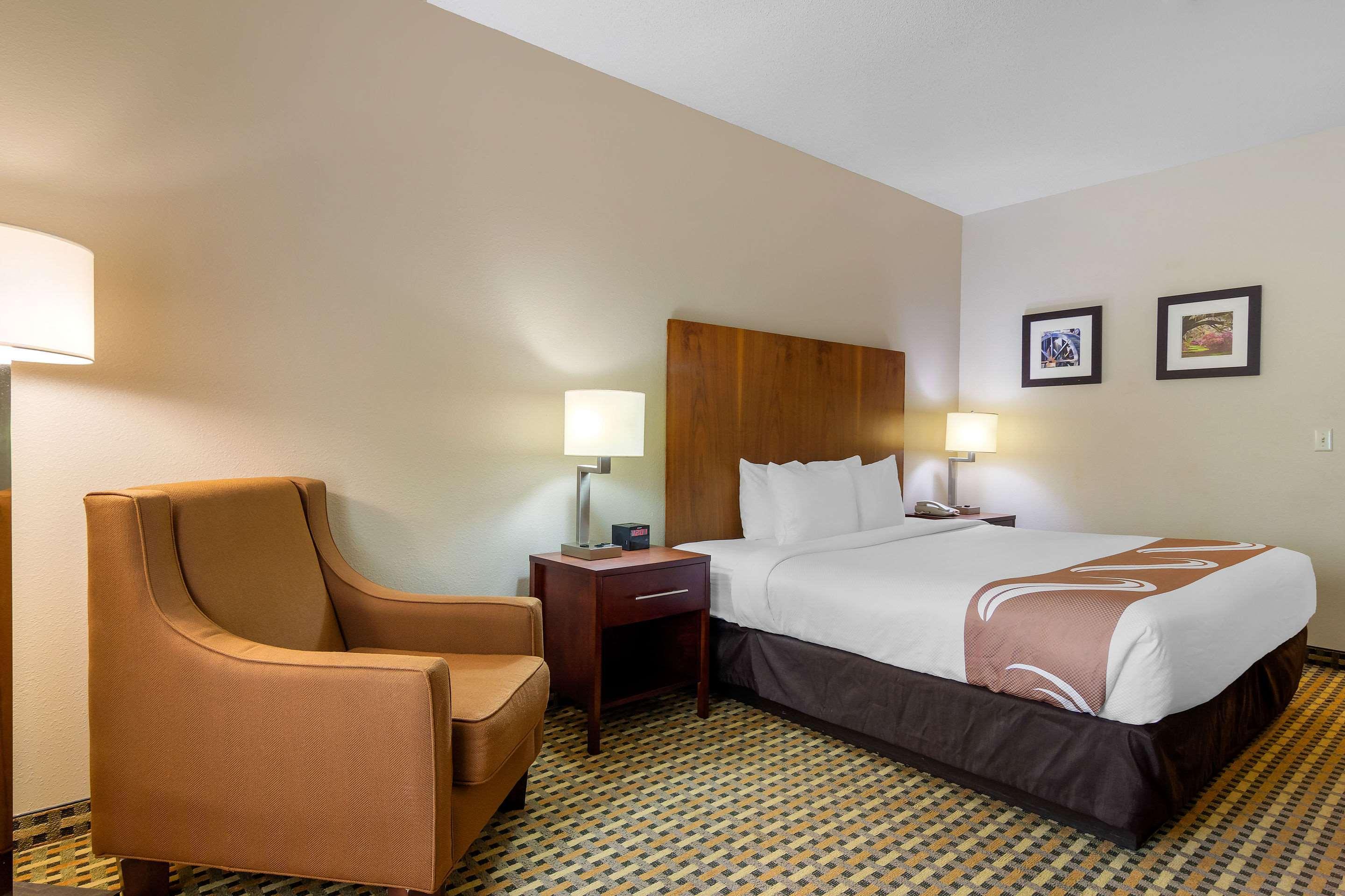 Quality & Decatur - Atlanta East Hotel