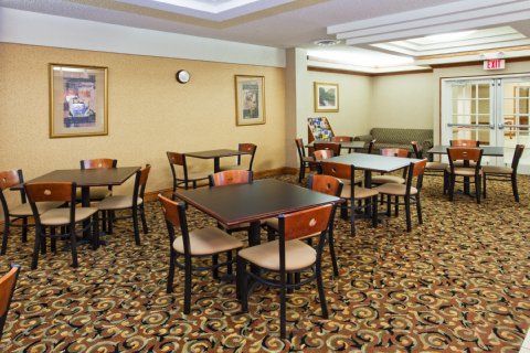 Quality & Decatur - Atlanta East Hotel 3*