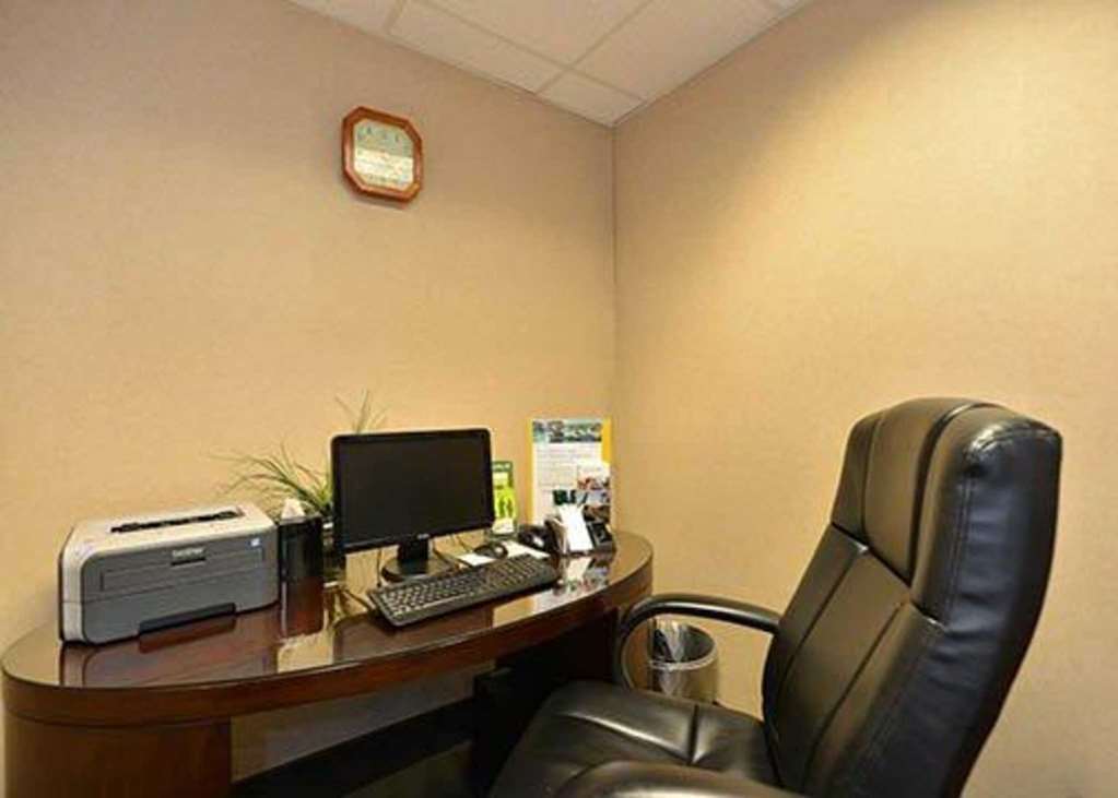 Quality & Decatur - Atlanta East Lithonia